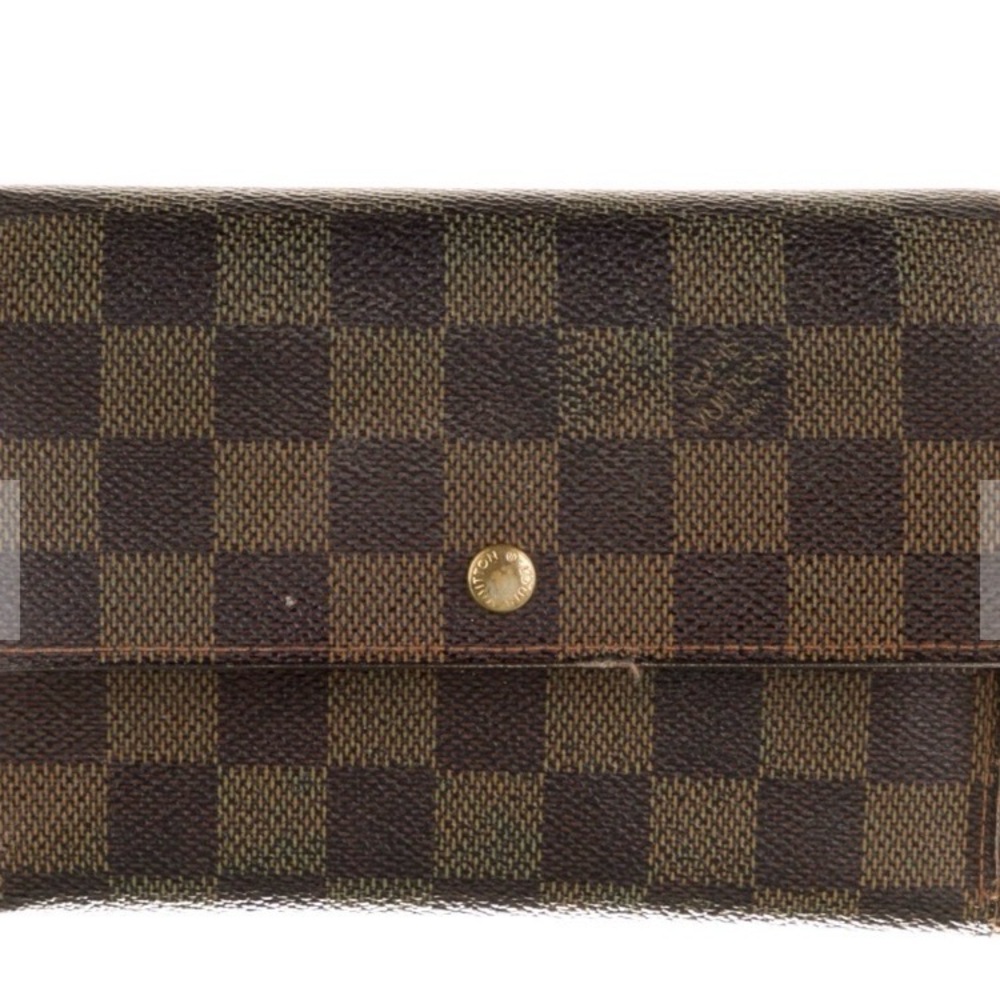 🎁CLEARENCE🎁 AUTHENTIC Louis Vuitton Porte-Trésor Étui Papier Wallet